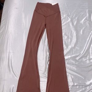 OFFLINE by aerie Me High Waisted Crossover Flare Leggings in size Small Regular